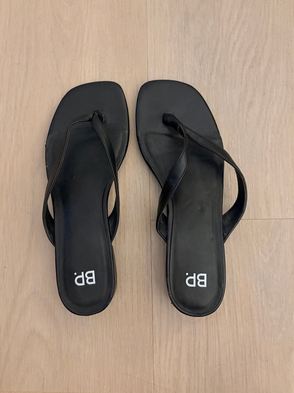 Nordstrom Black Square-Toe Thong Sandals